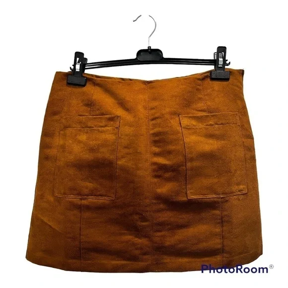 ☀️ $10 Blowout ☀️Old Navy faux suede lined mini skirt size 8 - Picture 3 of 7